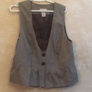Women’s vest size 1 xl